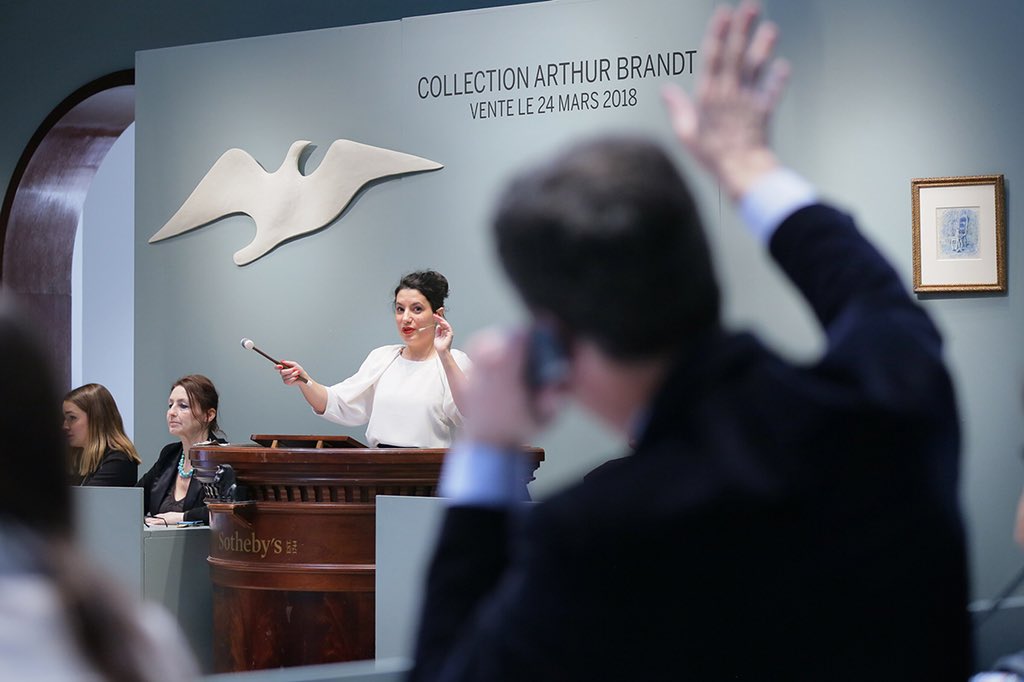 SothebysFr's tweet photo. C’est terminé pour la vente de la #CollectionBrandt, merci de l’avoir suivie! Prochain rendez-vous les 11 et 12 avril pour nos ventes de Mobilier et d’Orfèvrerie. https://t.co/YtXaJX4TQD