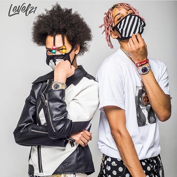 Lihle53150242's tweet photo. Who's ur daily crush dancer 

RT for ayo n teo.         Like for kida https://t.co/XJktTYNNAo