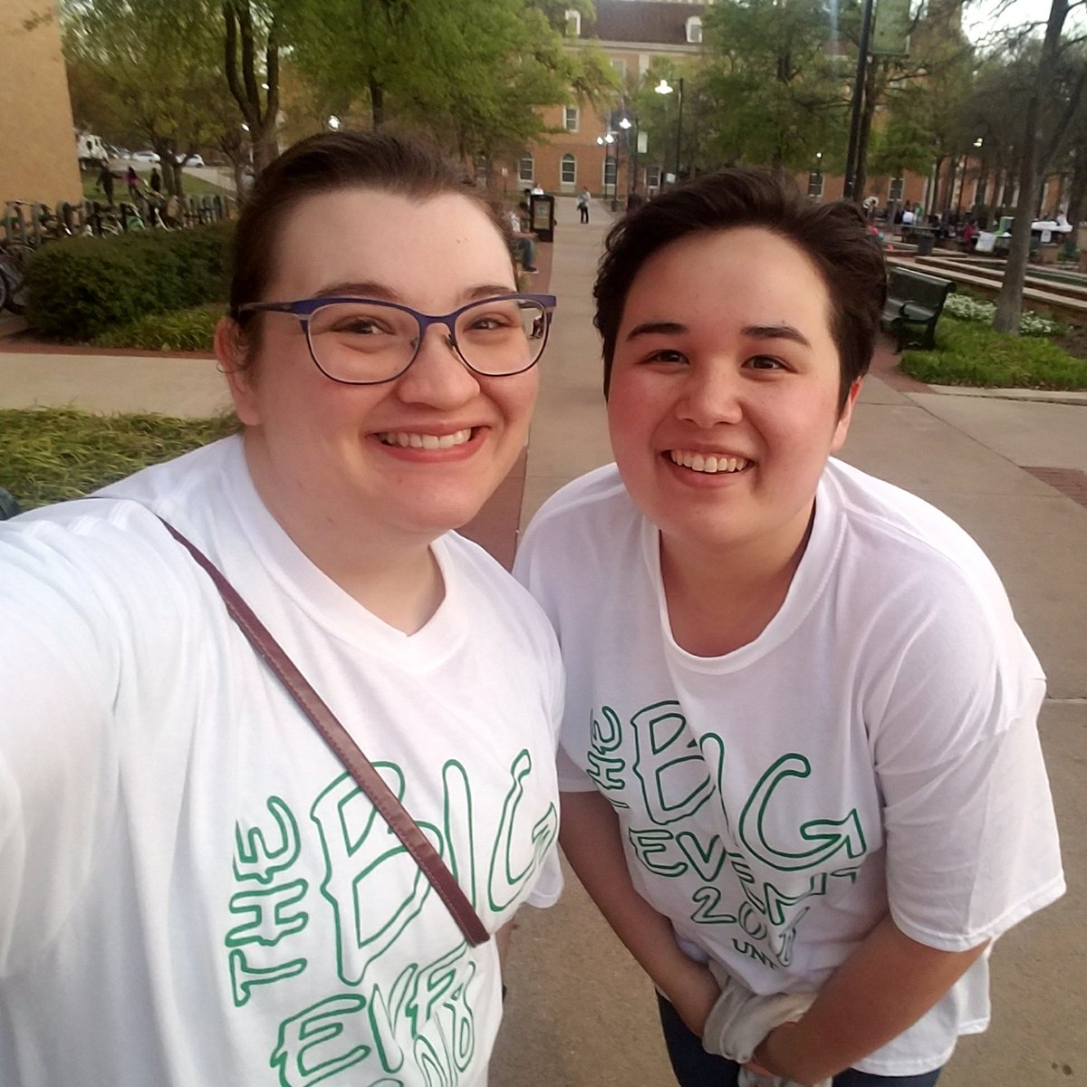 SaloneBurk's tweet photo. #NewProfilePic https://t.co/C7TfiJjWdi