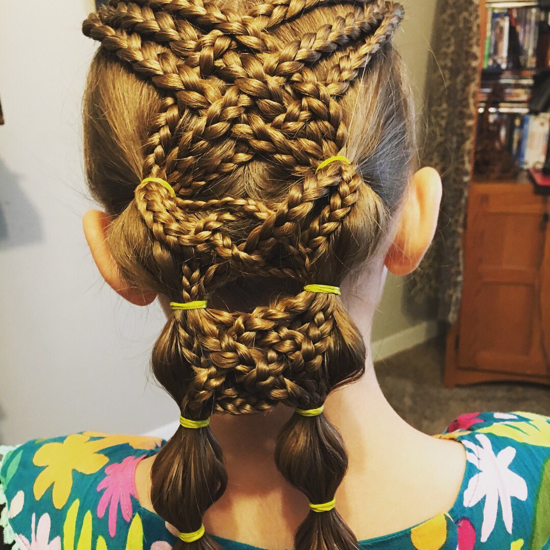 Silentkas's tweet image. Decided to try something a little more intricate today. #hairstyles #forgirls #microbraids #braids #bubblebraids