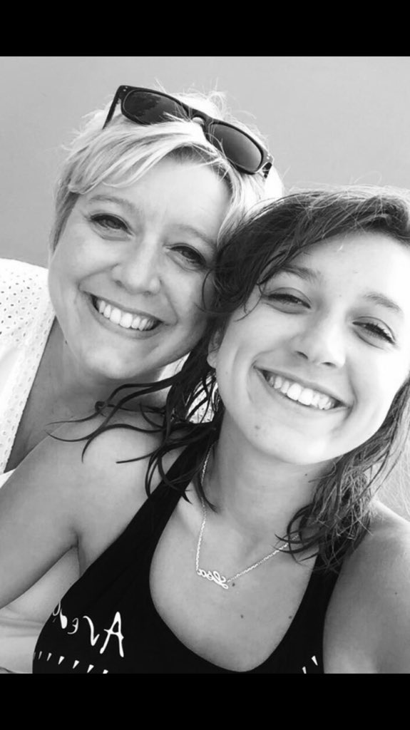 leouiiille's tweet photo. parce que j’ai la plus belle des mamans❤️ #mumanddaughter https://t.co/cLkOkVh3iq