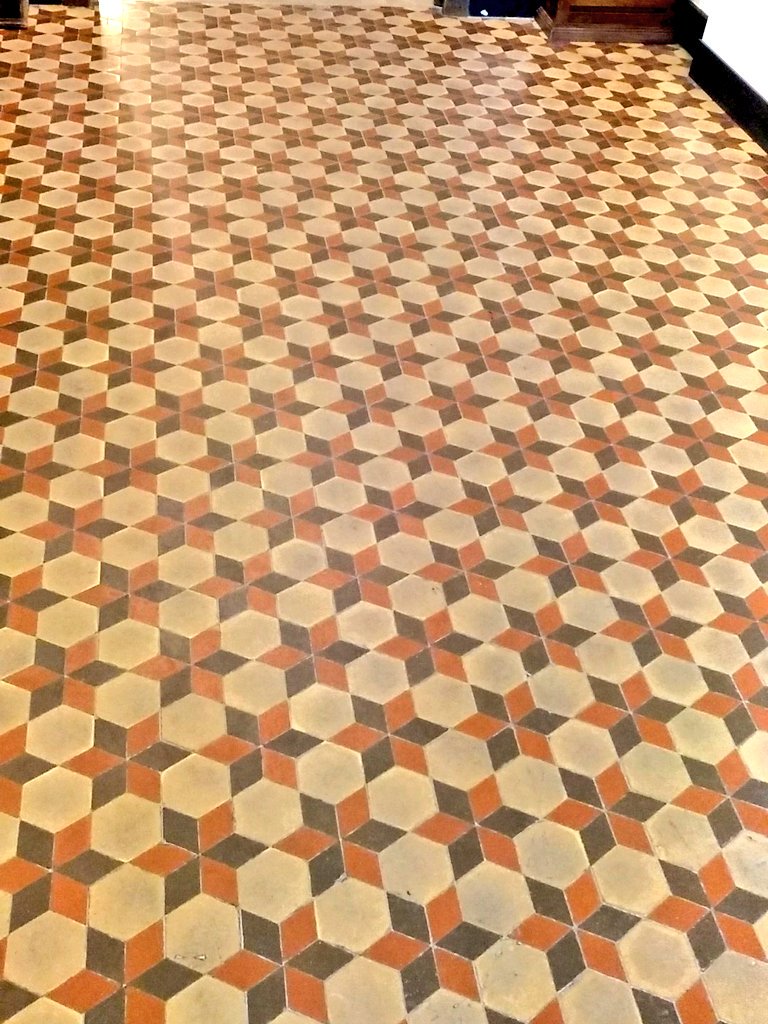 druizaguilera's tweet photo. #patternblocks at @AjuntamentMao https://t.co/Hb48abMksM