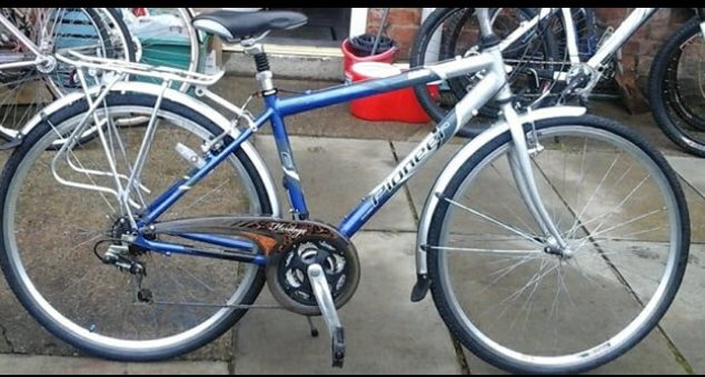 StolenYork's tweet photo. STOLEN from our garage last night Heslington area. Also had a old black pannier bags on it and a pink coil lock. Please RT and inform if seen or offered for sale https://t.co/2dqNRjbfMv