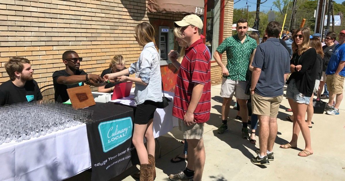 CulinaryLocalGA's tweet photo. The weekend is here & you know what that means?! #SmokeAndGlory tomorrow! This year's killer lineup includes @eatmespeakme!! Proceeds benefit @givingkitchen & Camp Horizon! https://t.co/frWJr2c4Gf
#events #atlevents #foodie #atlfoodie #atlanta #smokeandglory #bbq #culinarylocal https://t.co/qzaEzuphYx