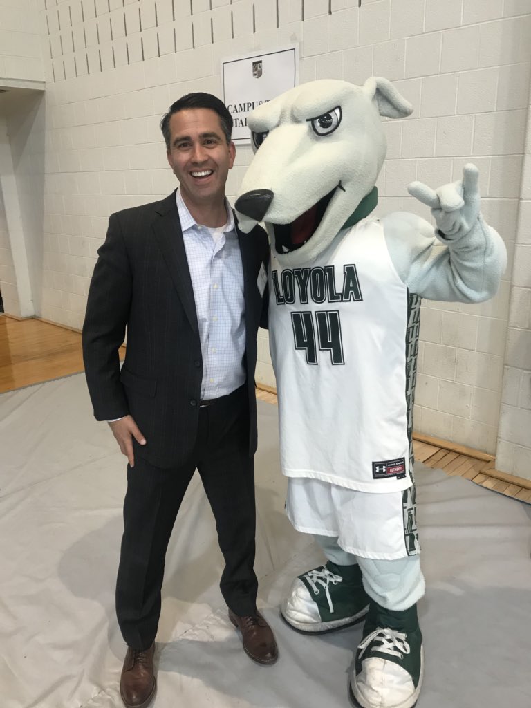 Rob_Jerome's tweet photo. @LoyolaMaryland  Thanks for including me in the alumni ambassador event! Awesome group of incoming students. https://t.co/Hn19qYaGjQ