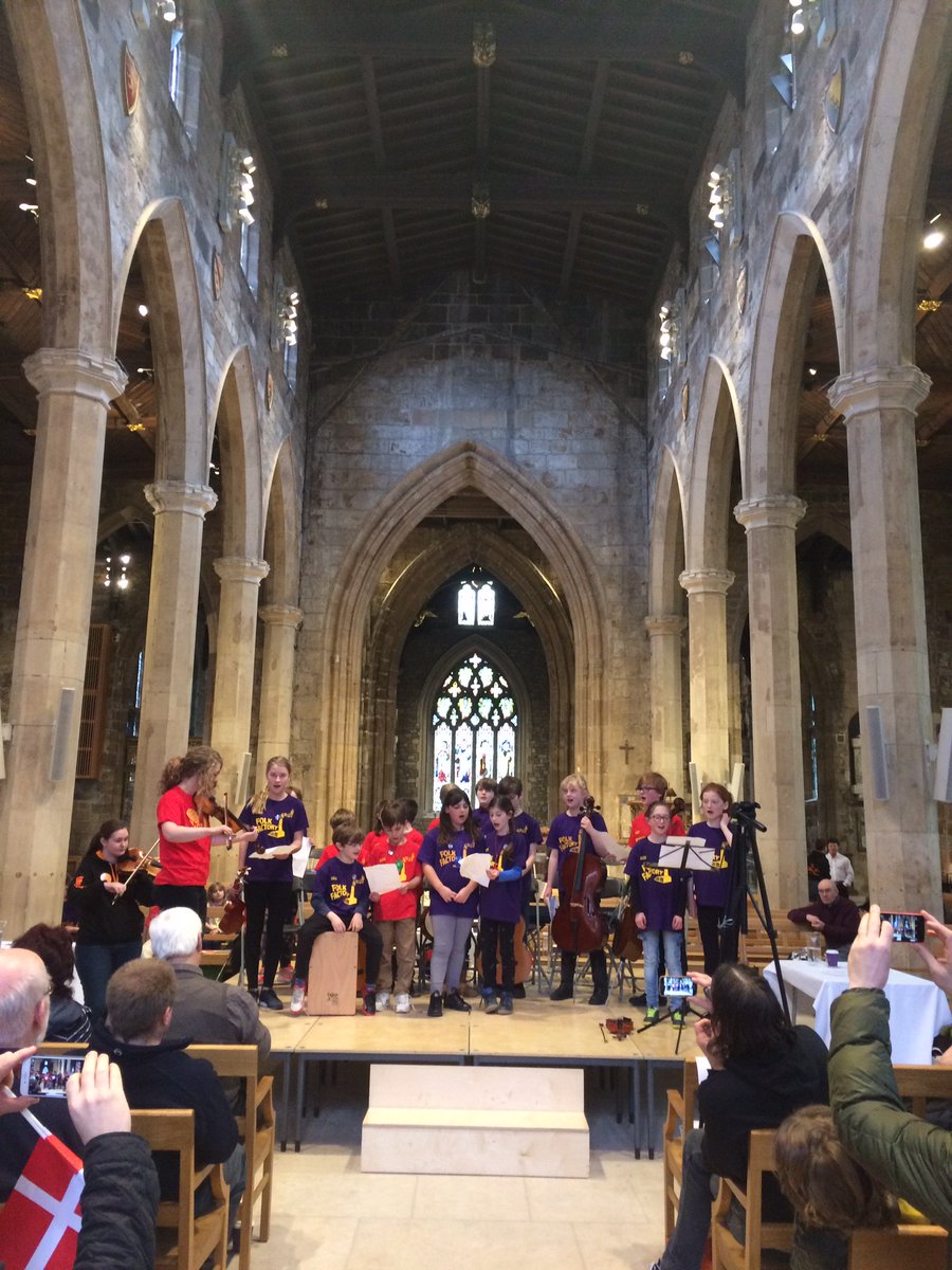Carfield's Folk Factory performed at Sheffield Cathedral this lunchtime for the @dert2018 folk dance competition.  They were amazing! 👏👏👏 <a href="/Nicbfiddle/">Nicola Beazley</a> <a href="/SoundpostMusic/">Soundpost</a> @SheffMusicHub