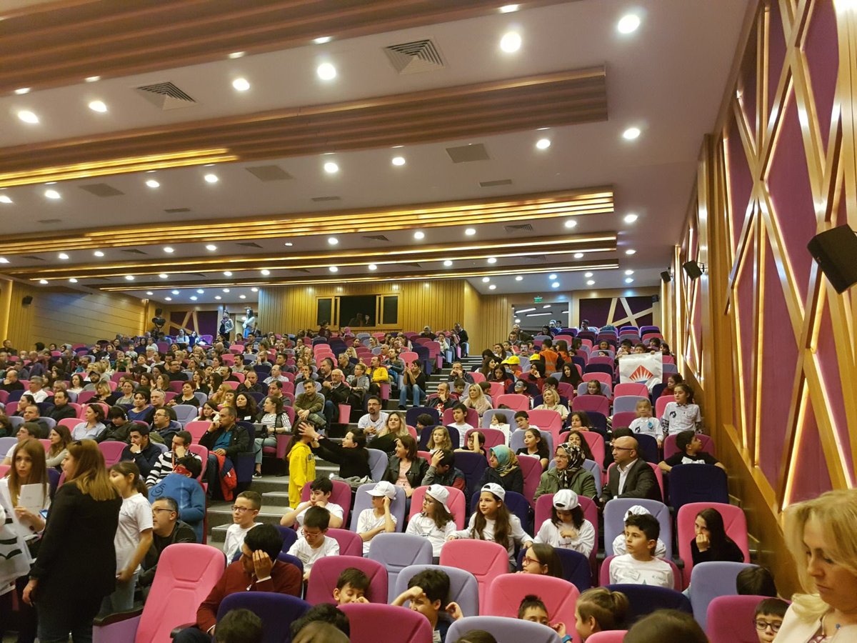 Hakan İnanır (@hakaninanir) on Twitter photo #FLLJr 4.Sezon Ankara etkinliği, Çayyolu <a href="/DogaOkullari/">Doğa Koleji</a> kampüsümüzde yoğun bir katılımla gerçekleşti. Çocuklarımız 💦 sorununa özgün çözümler ürettiler. Başta <a href="/BilimKahraman/">Bilim Kahramanları</a> ve okul Müdürümüz <a href="/varli_cavidan/">Cavidan Varli</a> olmak üzere tüm okullara teşekkürler. #dogatech ekibi emeklerine sağlık 🤓 #FLLJr 4.Sezon Ankara etkinliği, Çayyolu <a href="/DogaOkullari/">Doğa Koleji</a> kampüsümüzde yoğun bir katılımla gerçekleşti. Çocuklarımız 💦 sorununa özgün çözümler ürettiler. Başta <a href="/BilimKahraman/">Bilim Kahramanları</a> ve okul Müdürümüz <a href="/varli_cavidan/">Cavidan Varli</a> olmak üzere tüm okullara teşekkürler. #dogatech ekibi emeklerine sağlık 🤓