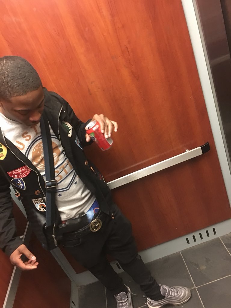 1Lilsmoke🐍 tweet media