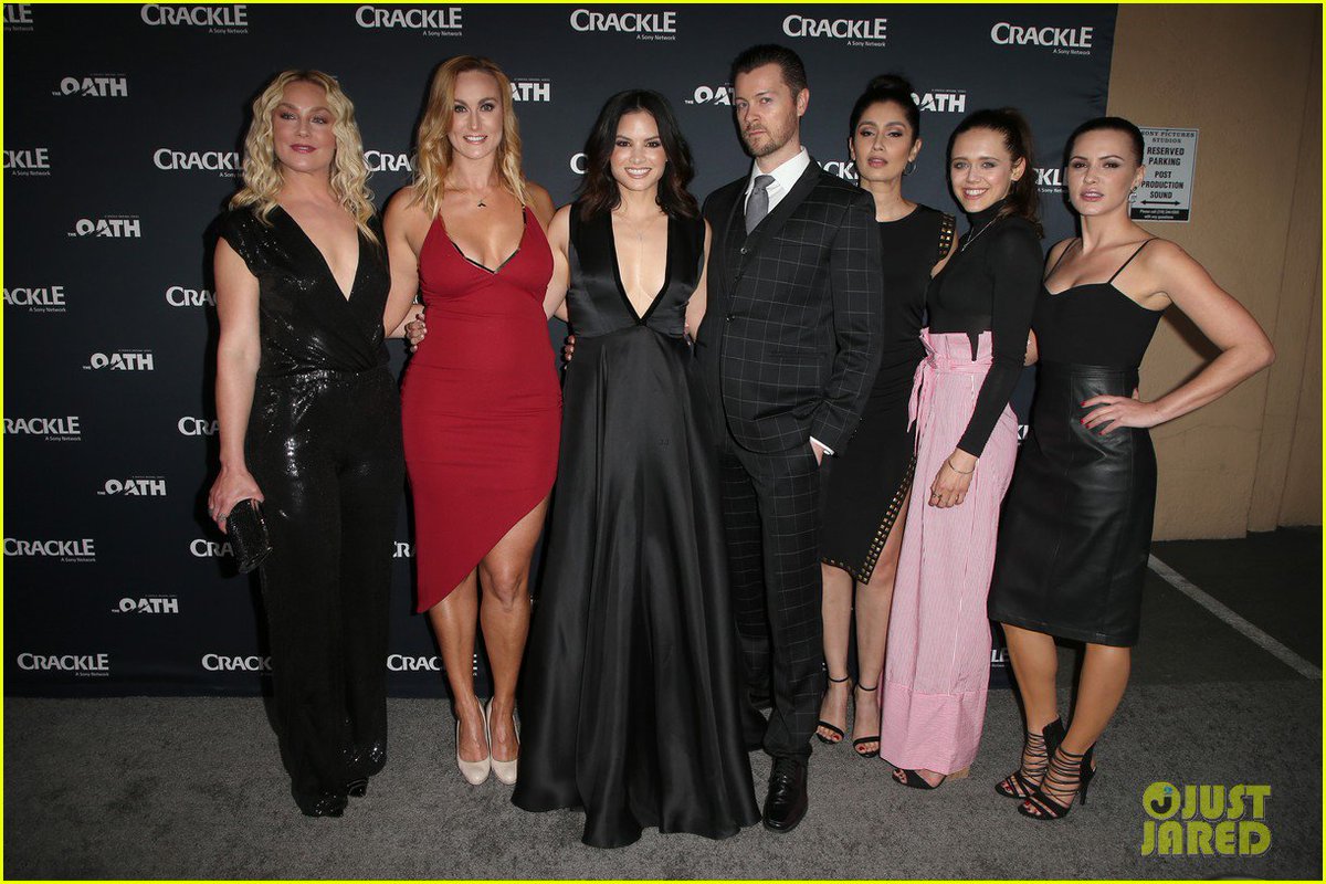 DOUBLE UP THIS WEEKEND!!!  Start your binge on my new show <a href="/theoathcrackle/">The Oath</a> and then go to the movies to catch <a href="/DgFeuerriegel/">🅳🅰🅽 🅵🅴🆄🅴🆁🆁🅸🅴🅶🅴🅻</a> @TheJaimeSlater <a href="/nicktarabay/">Nick Tarabay</a> <a href="/ShaneRangi/">Shane Rangi</a> <a href="/stevendeknight/">Steven DeKnight</a> in #pacificrimuprising. <a href="/ElisabethRohm/">Elisabeth Rohm</a> <a href="/VanessaCater/">Vanessa Cater</a> <a href="/KarishmaAhluwal/">Karishma Ahluwalia</a> <a href="/EveMauro/">eve</a> #DaisyHead