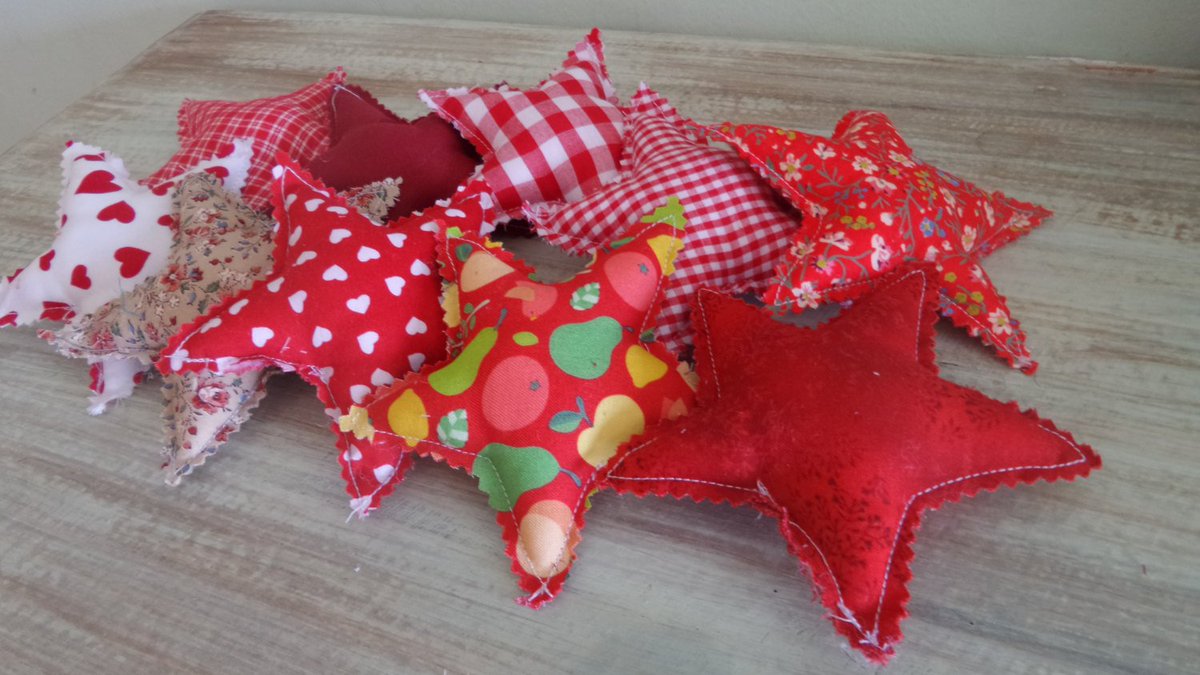 aubreymade's tweet image. 10 Stars, Fabric Stars Mobile Crafting, Fabric Stars Material, Stars Decoration, Red Stars tuppu.net/d4ab4321 #Etsy #AubreyMade #RedTheme