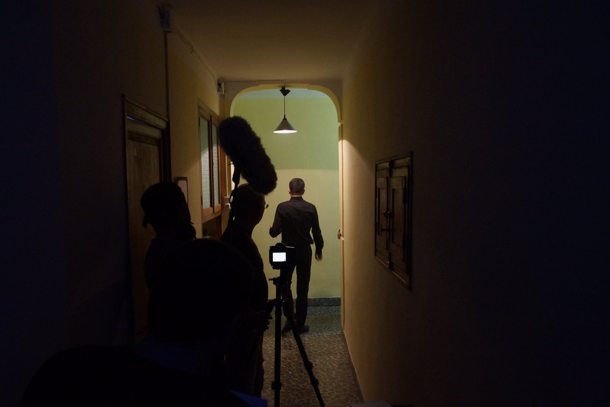 Con motivo de la participación de <a href="/MENU_corto/">MENÚ, el corto</a> en la sección de Mejor Corto de Terror de los <a href="/BlogosDeOro/">Blogos de Oro</a> , promovido por <a href="/terrormolins/">TerrorMolins</a> liberamos un nuevo trailer

Con imagen

Con sonido

Con miedo

Y gratis

vimeo.com/261358370