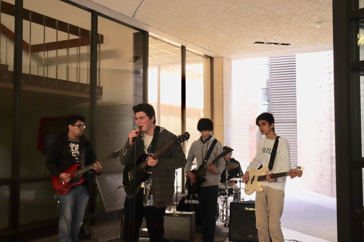 tedxyouthshc's tweet photo. We can’t forget to thank robotics, guitar club, and tri-m honors music society for their amazing performances during lunch!! https://t.co/x0RZFskluK
