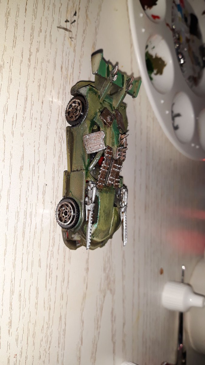 JSheix's tweet photo. Y tras el war ring, 2 vehiculos d interceptación... #gaslands !!!! https://t.co/iXivxEM9Zq