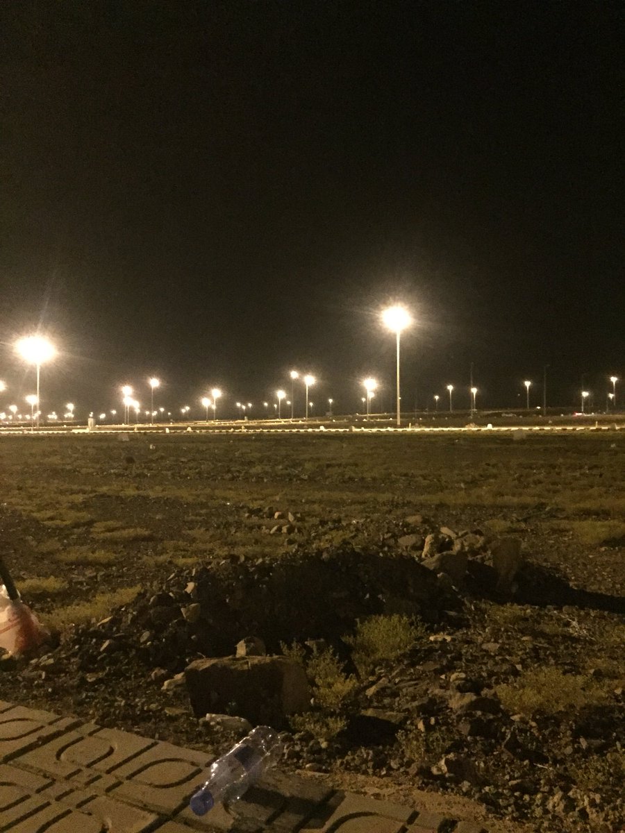 في المخطط منهو الجاد نتقابل الحين بسياره نسوي🙈