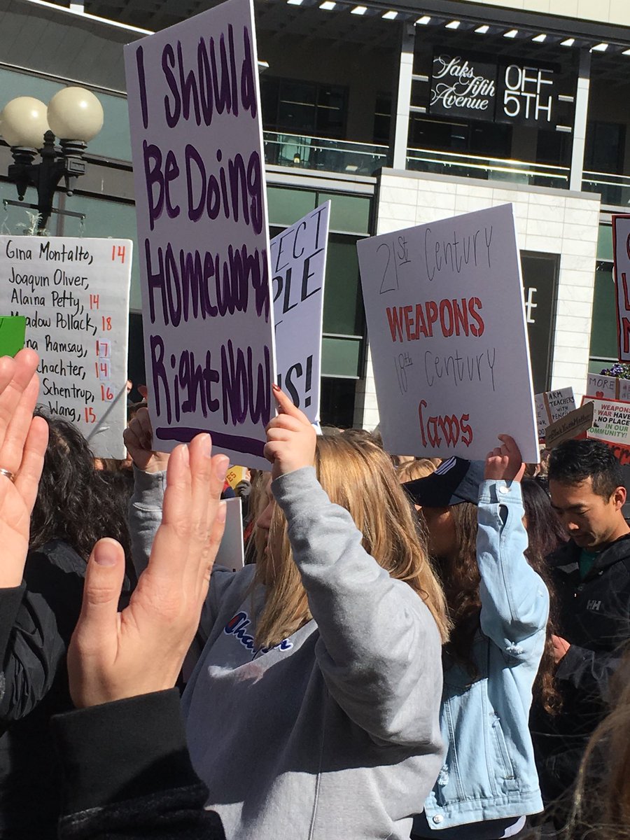 NAEAMusEd's tweet photo. While we prep for our Management &amp; Leadership Marathon, we send out a big pat on the back to student leaders participating in #MarchForOurLives just a few blocks away. @NAEAMusEd is proud of your advocacy! #NAEAMusEd18 https://t.co/vZTTXc25Am