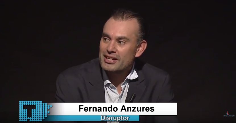ParaguayTVHD's tweet photo. Nos acompaña en #TribunaPy @fanzures estratega y especialista mexicano en mercadeo #ElConsumidorEsElMedio #MKTrendsPy https://t.co/bQUeP8rbdq