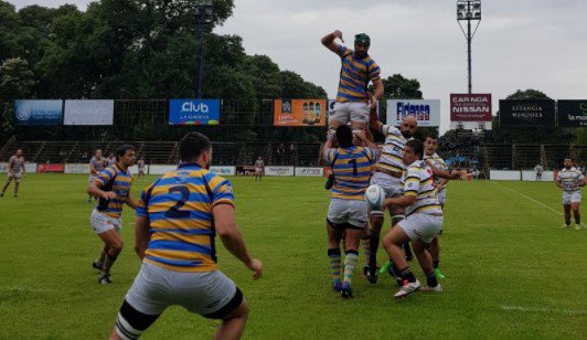 ScrumESPN's tweet photo. #NacionaldeClubesxESPN ¡Festejo local en la Caldera del Parque! @tuclawntennis superó 15-13 a @Club_Hindu, bicampeón defensor de la corona. 🔝🔝 https://t.co/A1Zvm9uR4C