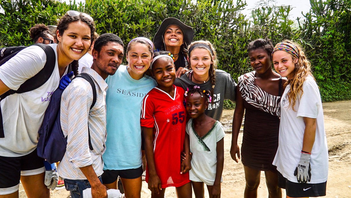 aggiesforhaiti's tweet photo. Don’t forget to support your Ags!! 

Click to donate! God Bless &amp; Gig’Em!

https://t.co/LxwnuXJLhs
@mohhaiti https://t.co/deHSi5cyJ5