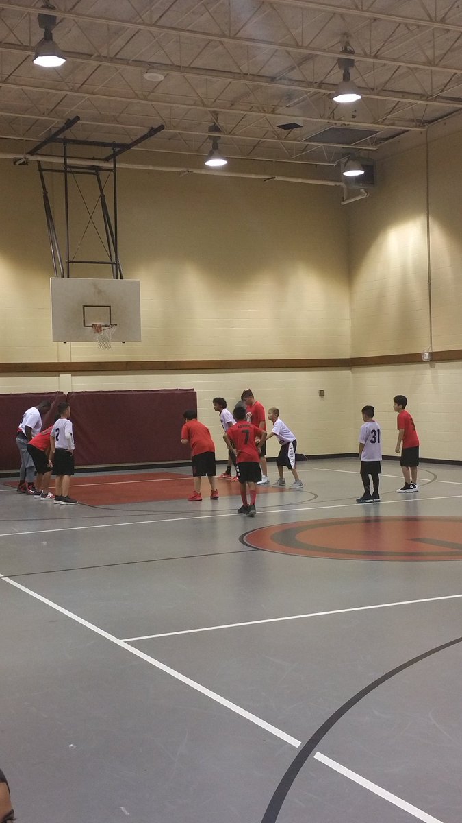 JeanaMAdams's tweet photo. Hats off to all @AldineISD Intermediate Intramural Coordinators for an outstanding tournament today @granthamacad and @Aldine_Lewis_MS. Your labor is not in vain. @AldineAthletics look for the amazing scholar athletes coming your way. 
#wearealdine 
#ProducingTheNationsBest https://t.co/M5LgnahPAi