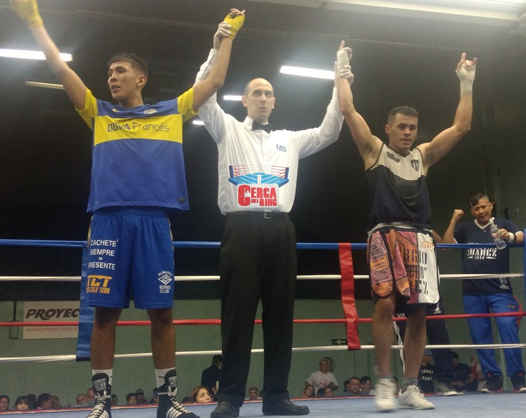 cercadelring's tweet photo. Decimocuarta pelea de la noche en la @FABoxArg, por @BoxeoLigaMetro en categoría 64kg empataron #FlavioLópez y #UlisesBlanco #CDREnTodosLados #CDREnLaFAB #CDREnLaLiga #CercaDelRing https://t.co/OQQyAkIALE