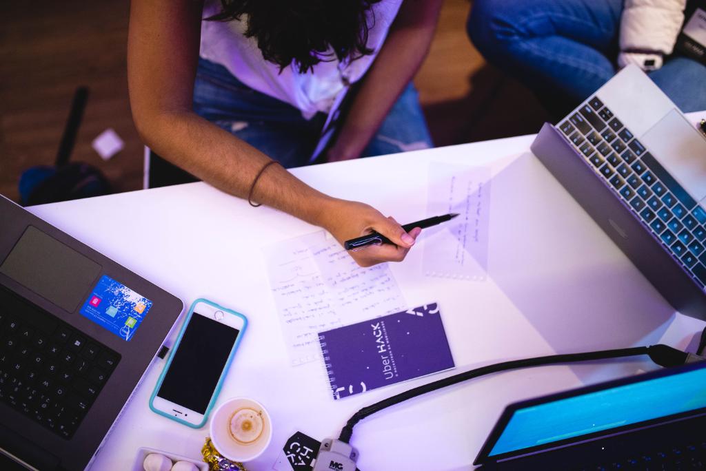 Uber_Brasil's tweet image. Está rolando em Porto Alegre hoje a primeira etapa do #UberHACK. Confira as fotos.