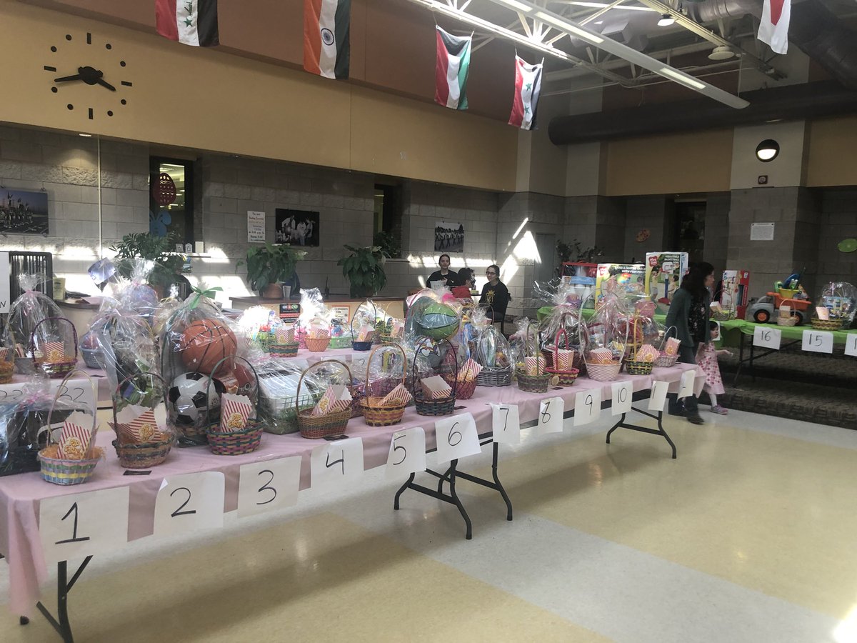 NHSSHHS's tweet photo. The Eggstravanza was a major success!! Thank you to everyone who helped out! We couldn’t have done it without you! https://t.co/SvccMn9eYK