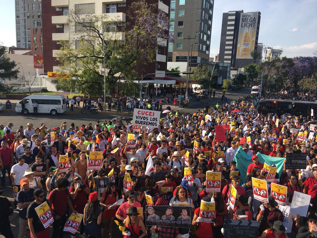 La generación que le sigue a #YoSoy132 ya está aquí y tienen la memoria de muchos agravios #NosFaltanMiles