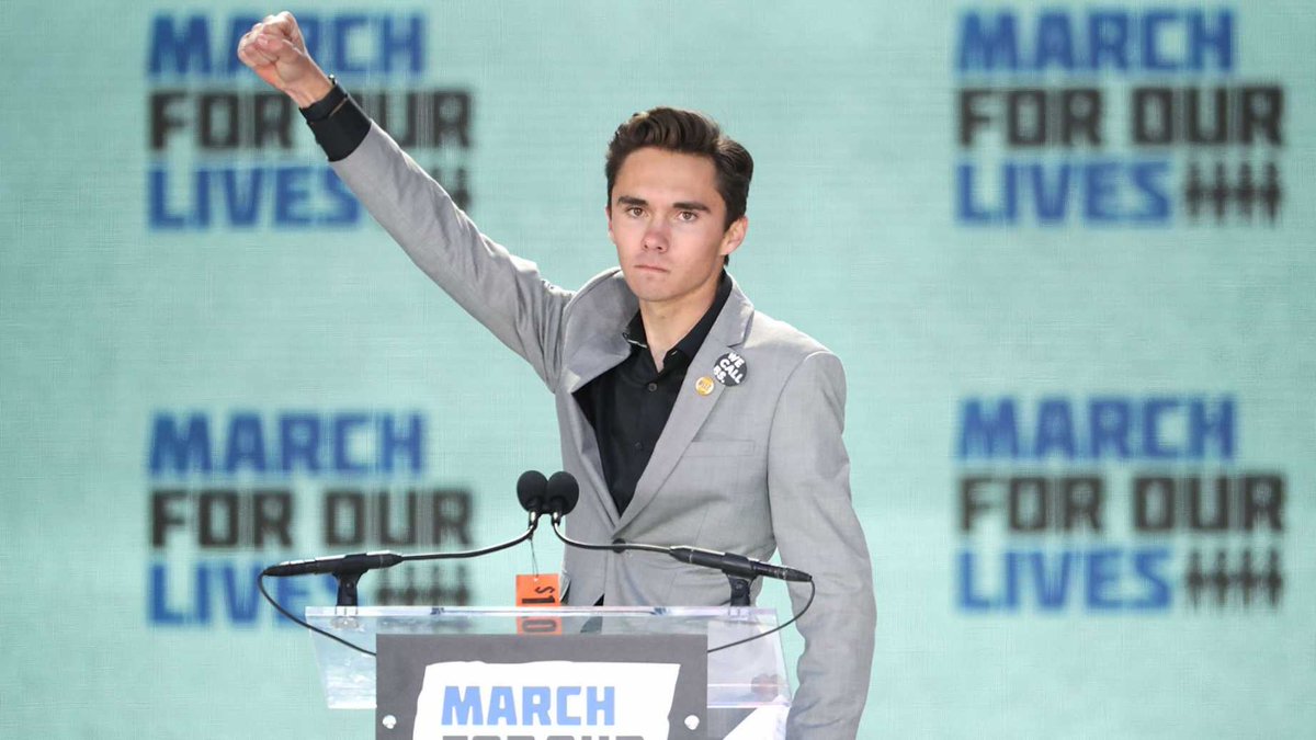 RazorFist's tweet photo. Who wore it better?
#MarchForOurLives https://t.co/RCSyZNZGss