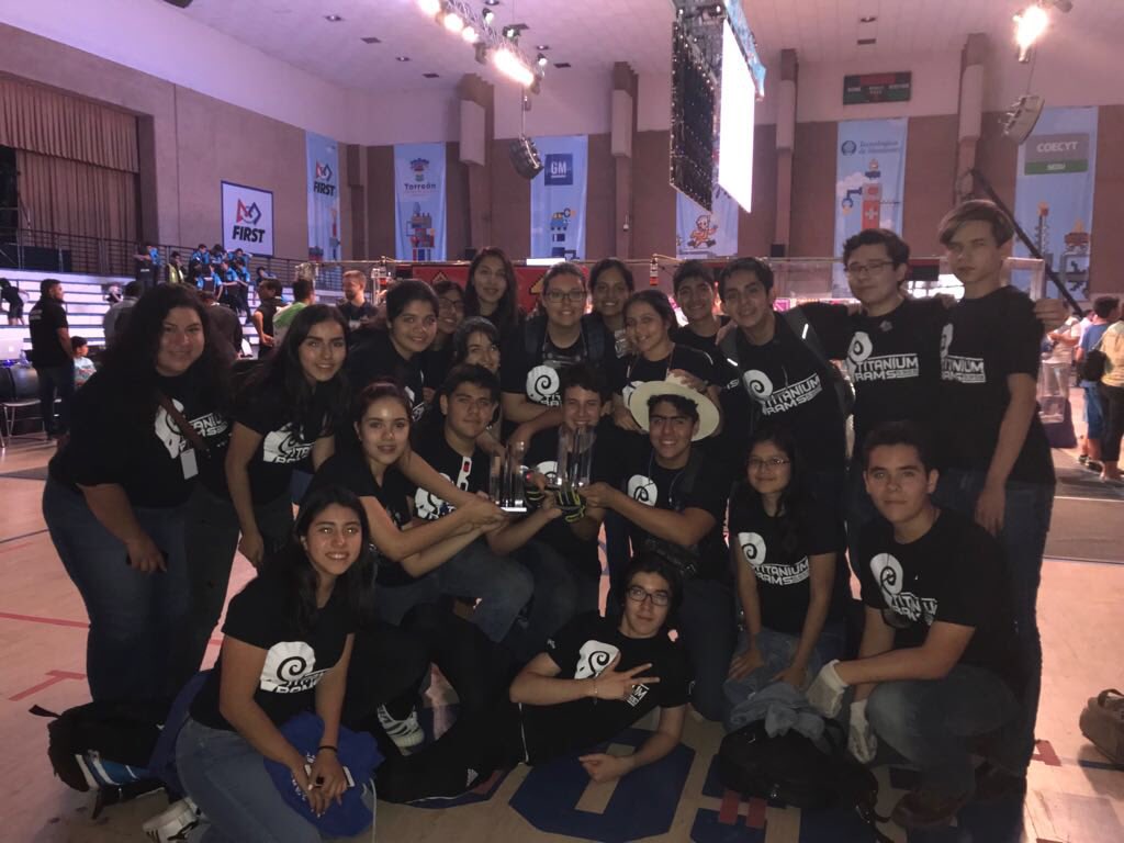 TECcampusLAG's tweet photo. #FIRSTAwards🏆 El ganador del reconocimiento #Imagery Award #TitaniumRams @PrepaTecTampico https://t.co/srfancSNvx