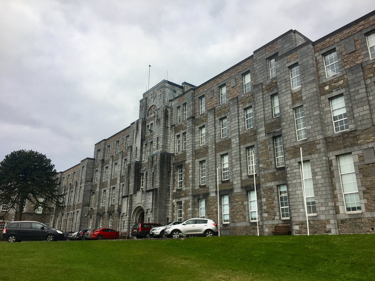 insight_centre's tweet photo. Insight EPE spent all day Friday providing Internet Safety &amp; Cyberbullying Awareness sessions to the students of St Marys College Galway. Important that our young people are given the tools &amp; information to be able to overcome the dark side of the Web @scienceirel https://t.co/OHEP8c3fik