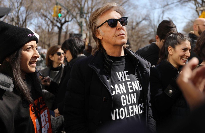 statesman's tweet photo. Paul McCartney reflects on John Lennon at March for Our Lives rally https://t.co/eupGFZm0Kb https://t.co/bOXyWak3XV