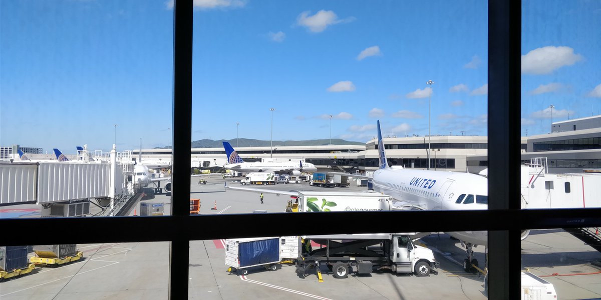 RealityCheckVR's tweet photo. FLYING HOME!
Excited to get back to my PC so that I can start editing some #GDC18
videos! Big thank you to all the people that made my trip special)) I love doing this stuff!
#contentcreator #videos #gdcvideos #devinterviews #omwhome https://t.co/i4KRelcrQ7