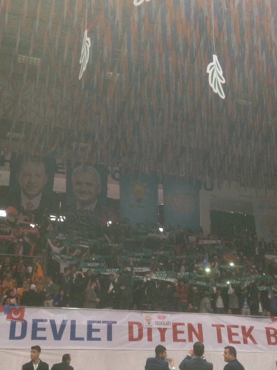 UBuyukcelebi's tweet photo. Diz çökmeyecek, pes etmeyeceğiz, yılmayacak, zalimede  eywallah demeyeceğiz, hakkı savunup, haksızlığa karşı susmayacağız. 
Biz bu #Davadan asla vazgeçmeyeceğiz...! https://t.co/TxhTpe8Mdx