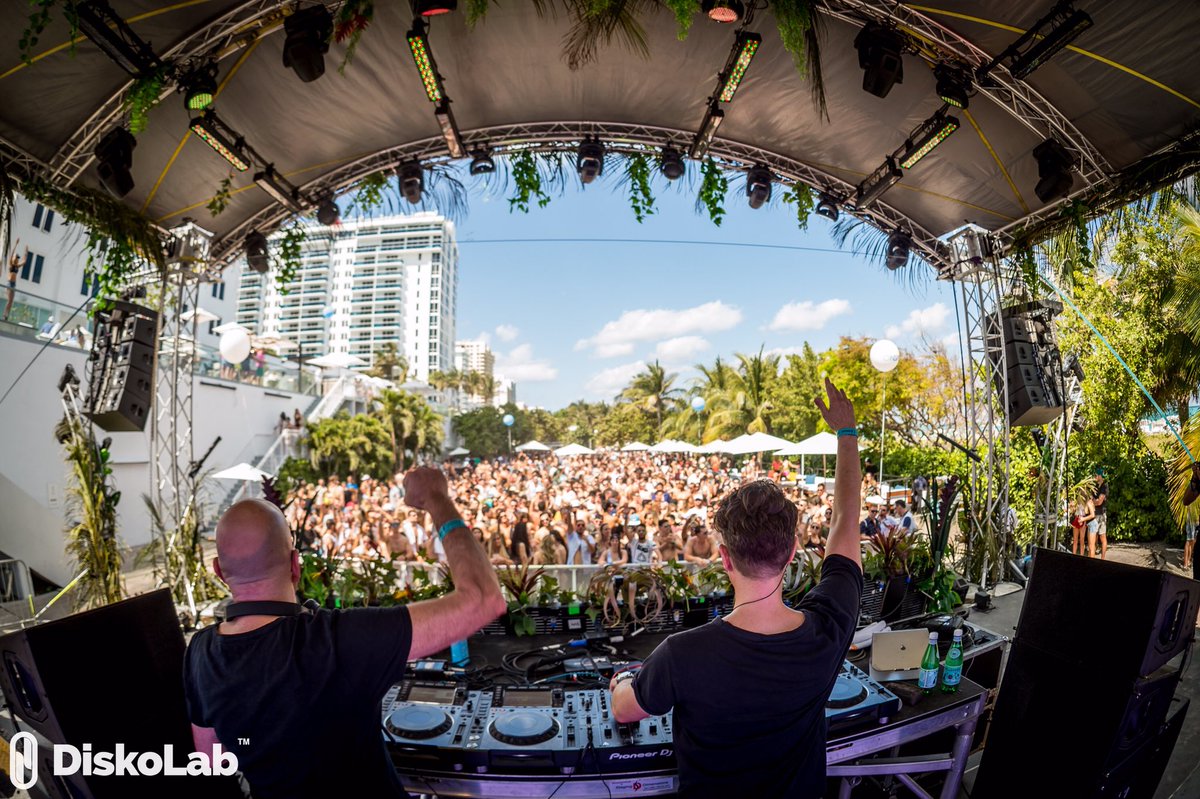 Welcome to the 8th Anniversary of #NSAmiami, on the beach at <a href="/1HotelSB/">1 Hotel South Beach</a> ✨ <a href="/ChocolatePuma/">Chocolate Puma</a> going in!