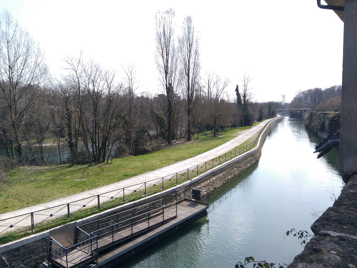 korsivobike's tweet photo. Santuario di #Concesa con vista sull' #Adda e il canale della Martesana, finalmente un sabato con un po' di Sole #ciocc #biciacciaio #senzabicinonsostare https://t.co/alOUDhWWp1