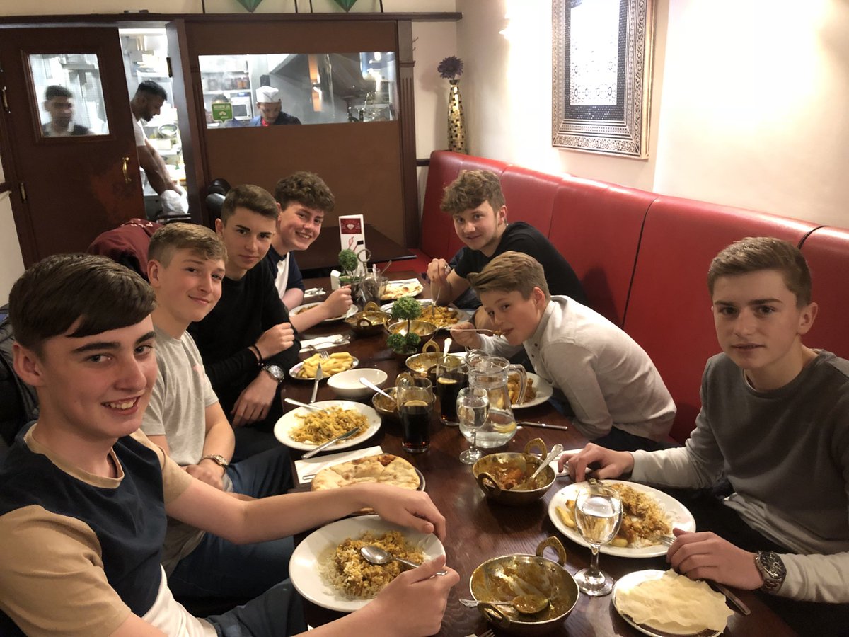 llanwernGCjnrs's tweet photo. Portugal reunion night. Many stories being retold amongst some great friends. These boys and their families keeping the @llanwerngolf bond strong. https://t.co/c8uug3kwJd
