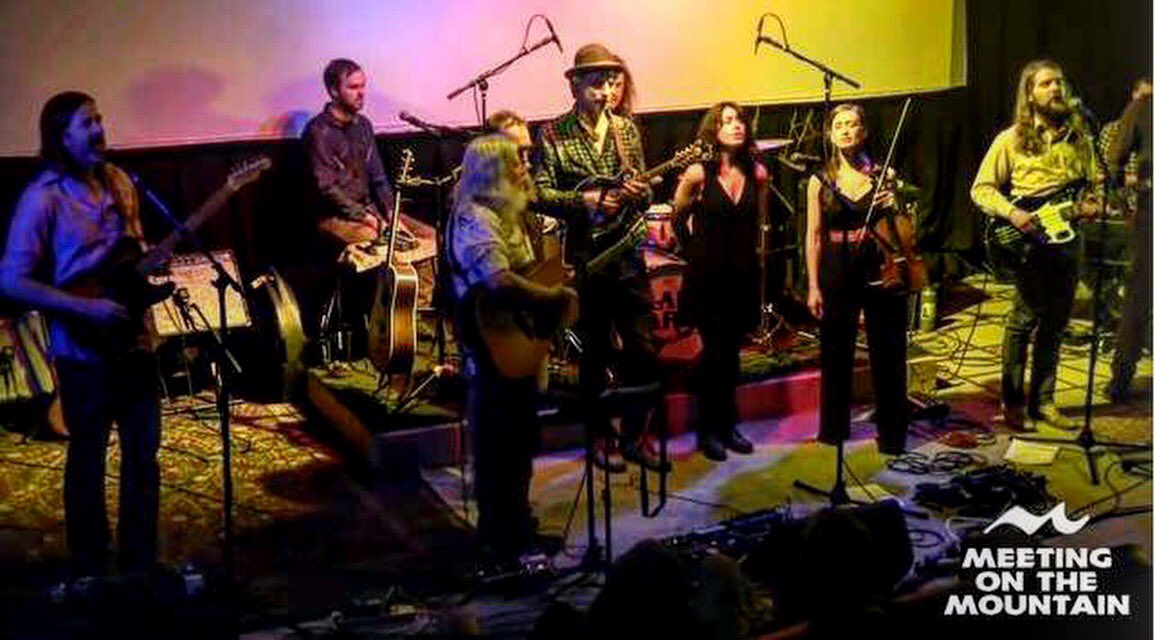 tylerguitar's tweet photo. Pleased that everyone is healthy and the music is going great. @MOTMLive #11 went well, and the LIVE Album is released- listen on iTunes, @Spotify or grab a CD copy along our #MarchWindsTour, @WWGTahoe or https://t.co/8cXDPtdJXI Ogden, UT tonight #KissTheGround #MOTMLive #Farmily https://t.co/ZkRJtEJ7v3
