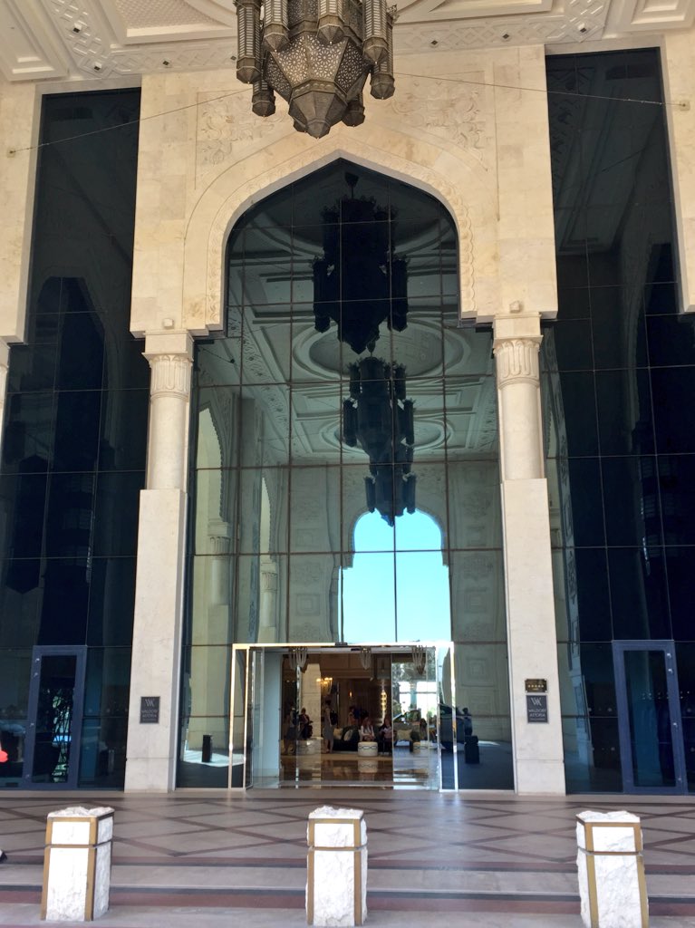 AWorldofLuxury's tweet image. Well what would you expect from a  #Luxury hotels main entrance?

Welcome to the @WaldorfRAK, nothing but breathtaking.

@heavenskincare #SpasOfHeaven