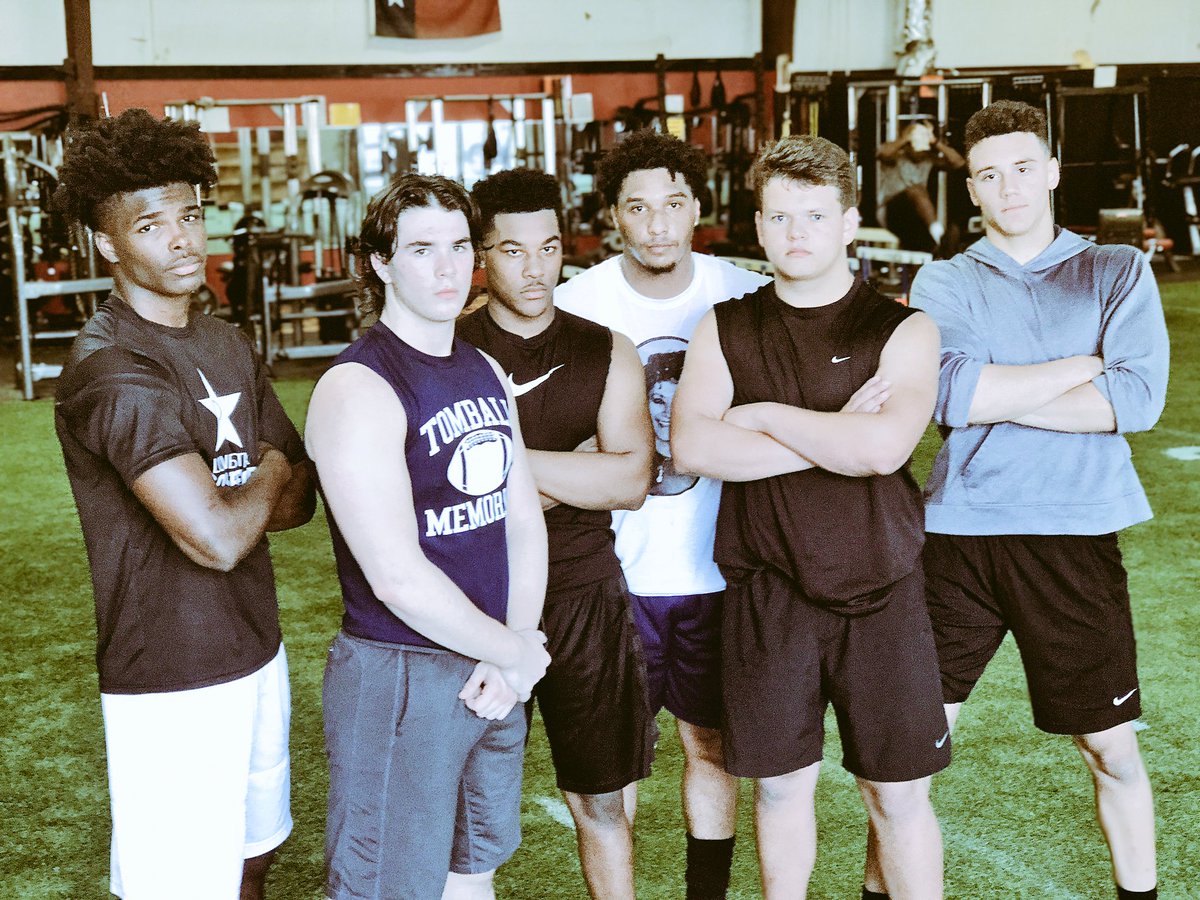 Position_U's tweet photo. Everything Started From Nothing...Great Work Today Will @KennethDuesman @kvng_cas34 @sweetlu37 @maxtonsloan5 @chashill50 #SportPerformance #D1Bound #PositionWork #Speed #Footwork #Technique #Klein #Oak #TomballMemorial #PositionU https://t.co/kpiiftvhzq