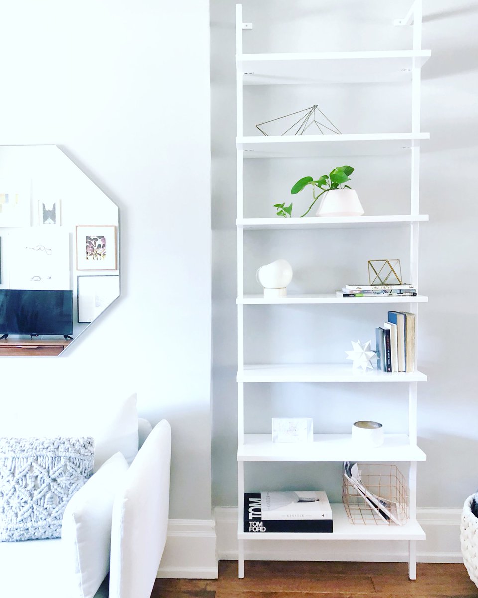 RT @neatntiny 'Hope you’re all having a great weekend!  We’re having a  one here in Toronto! #mycb2 #openshelving #minimaldecor #minimaldesign @CB2tweets @homedecorblog @AptTherapy @decorationstar @AlainaKaz  @TheMinimalistRD @doneanddonehome '