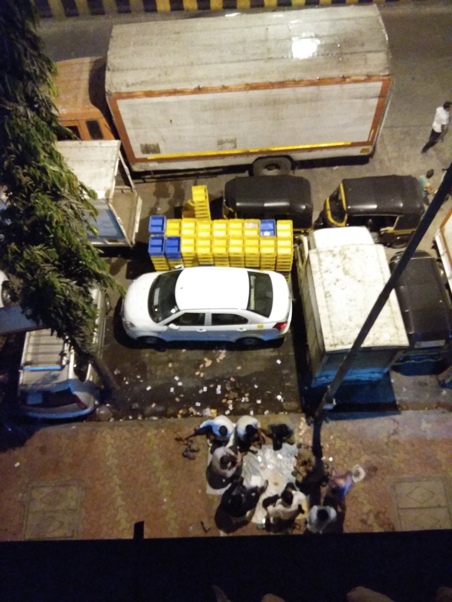 p_panchamia's tweet photo. @MumbaiPolice Thanks for your response, Due to this trucks and other vehicles height, from the road side it's not visible that in footpath there are some people, convey the officers who are coming to look on the footpath Lane by coming on footpath and not just from road. https://t.co/O3xKgeELNh
