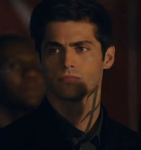 OT8_Or_Nothing's tweet photo. POLL TIME! DO YOU BELIEVE THAT A #Malec SPIN-OFF IS A POSSIBLE WAY TO EXPAND @ShadowhuntersTV UNIVERSE?
RT YES 
FV NO https://t.co/8gK2YpVaC0