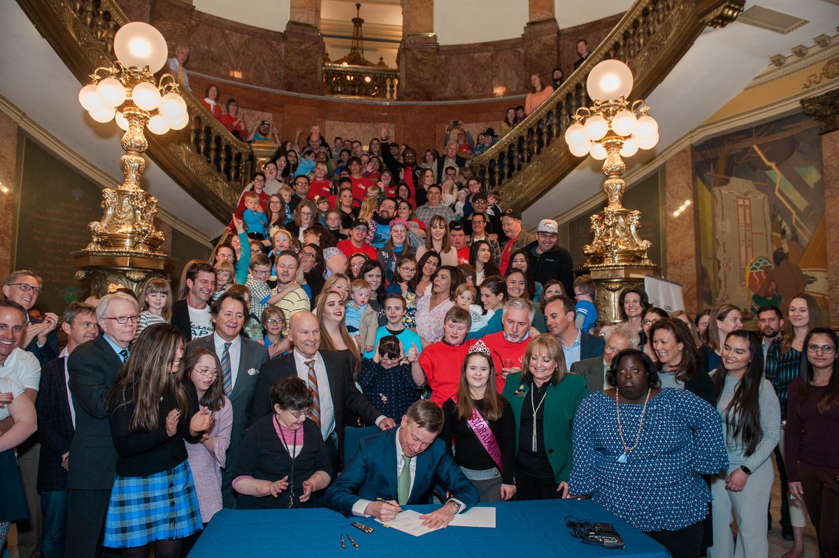 GDSFoundation's tweet photo. Global appreciates the hard work of all the bipartisan leaders, including @RepBarbaraLee , who passed the #Omnibus budget that includes a huge boost in funding for DS research! Join Global in thanking these leaders ➡ https://t.co/ZqEdXiFGB3 #FundDSResearch https://t.co/7S6A49NUmf