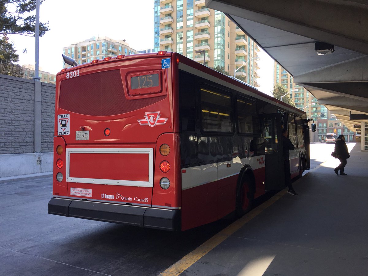 Toronto Transit Photography tweet media