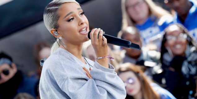 ArianasReport's tweet photo. Everything’s gonna be alright 🌈 #MarchForOurLives https://t.co/WlvsjNnPPL