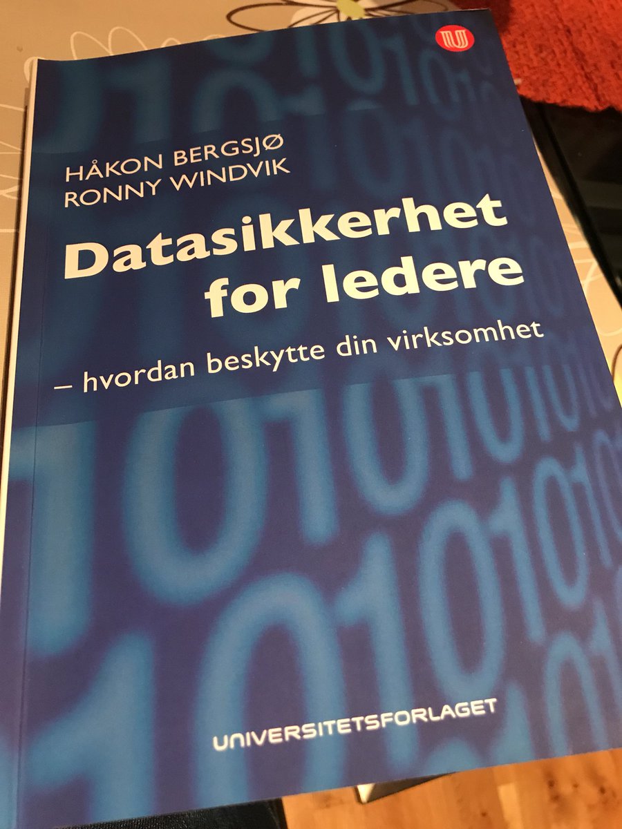 no_tomsvendsen's tweet photo. Anbefalt lesing for norske ledere! #infosec @TTmmernes @HakonBergsjo @RonnyWindvik @Kimruneo @berg_ronny @stian_str @AmundsenT @grahamobrien88 @iveman7 @VegardKjer https://t.co/J23Hqp6Mcj