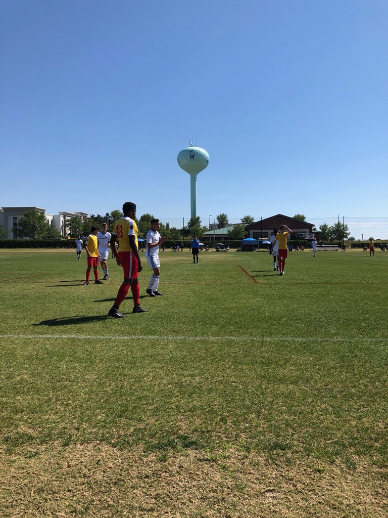 ChargersDA's tweet photo. @ChargersDA great day 7 games and 7 victories!!! 7-0,5-3,8-1,8-3,3-0,3-1,3-1!! Fantastic performances fellas! Snowing in North Carolina but can’t stop our @MyClearwater boys, while it’s bright and sunny in Florida! @ASRomaUSAcademy @MyClearwater #ForzaChargers https://t.co/pLD79wjgjE
