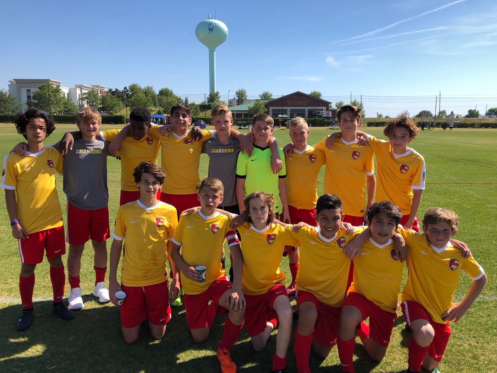 ChargersDA's tweet photo. @ChargersDA great day 7 games and 7 victories!!! 7-0,5-3,8-1,8-3,3-0,3-1,3-1!! Fantastic performances fellas! Snowing in North Carolina but can’t stop our @MyClearwater boys, while it’s bright and sunny in Florida! @ASRomaUSAcademy @MyClearwater #ForzaChargers https://t.co/pLD79wjgjE