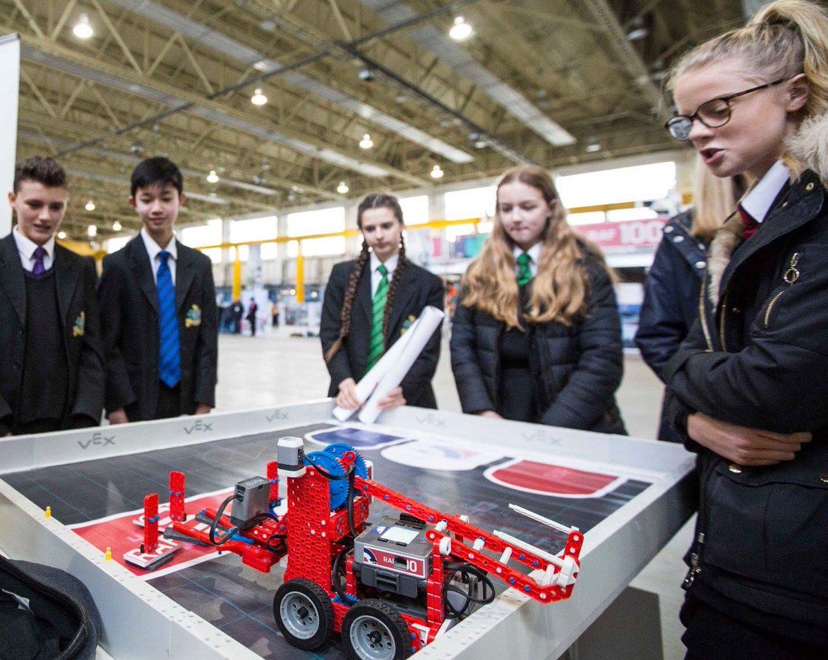 RAFCyberspace's tweet image. Meanwhile over @RAFMarhamMedia, #Sparks #CommsManager Flight Sgt Steve M and his team have been involved with recent #STEM and #RAF100 wired-in and robotics events.

Nothing starts without a #CyberCommsSpec; our ladies and gents have #NoOrdinaryJob.