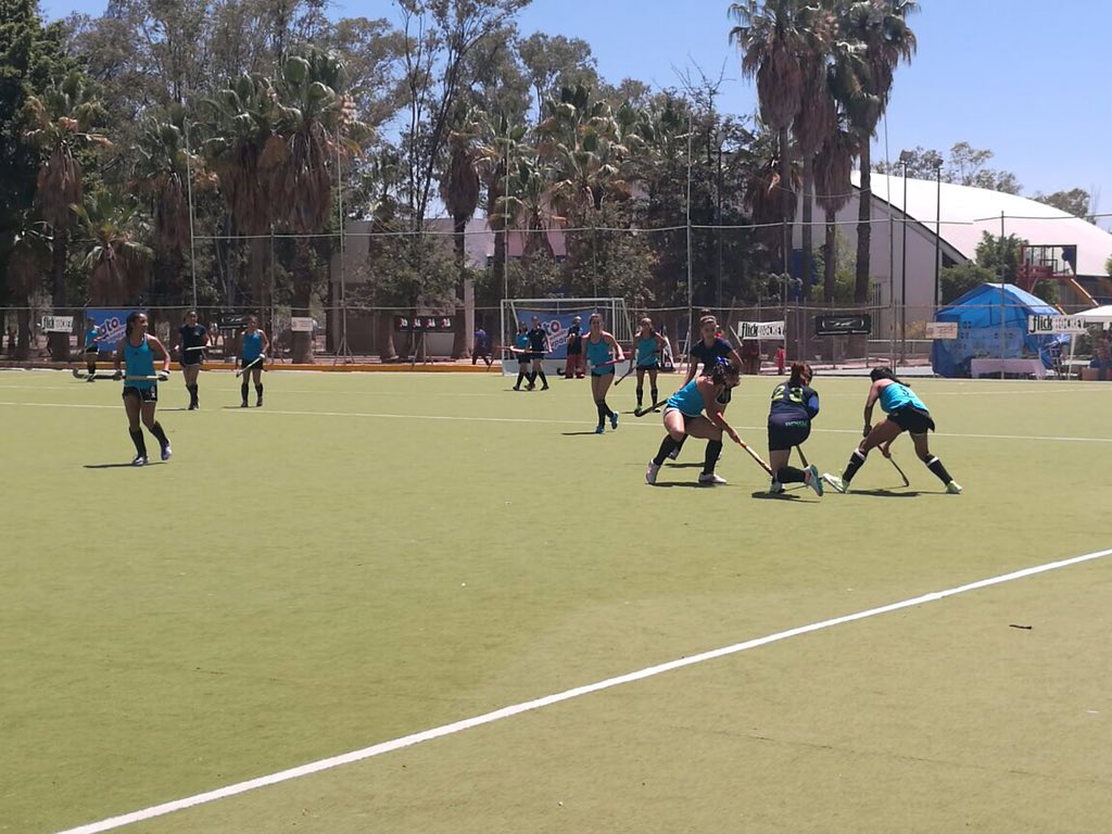COMUDEsalamanc's tweet photo. Así se vive la #CopaFlick 2018 
#ComudeSalamanca te invita a seguir apoyando a los deportistas que nos acompañan. 🥅🏑🏆 https://t.co/hdL1ZVvB7d